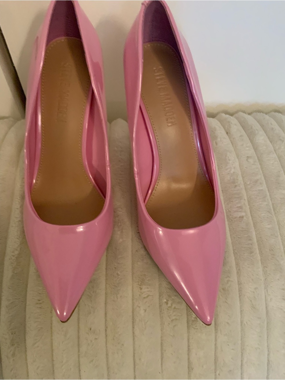 Steve Madden Pink Patent Pointed-Toe Stiletto Pumps - Picture 3 of 5